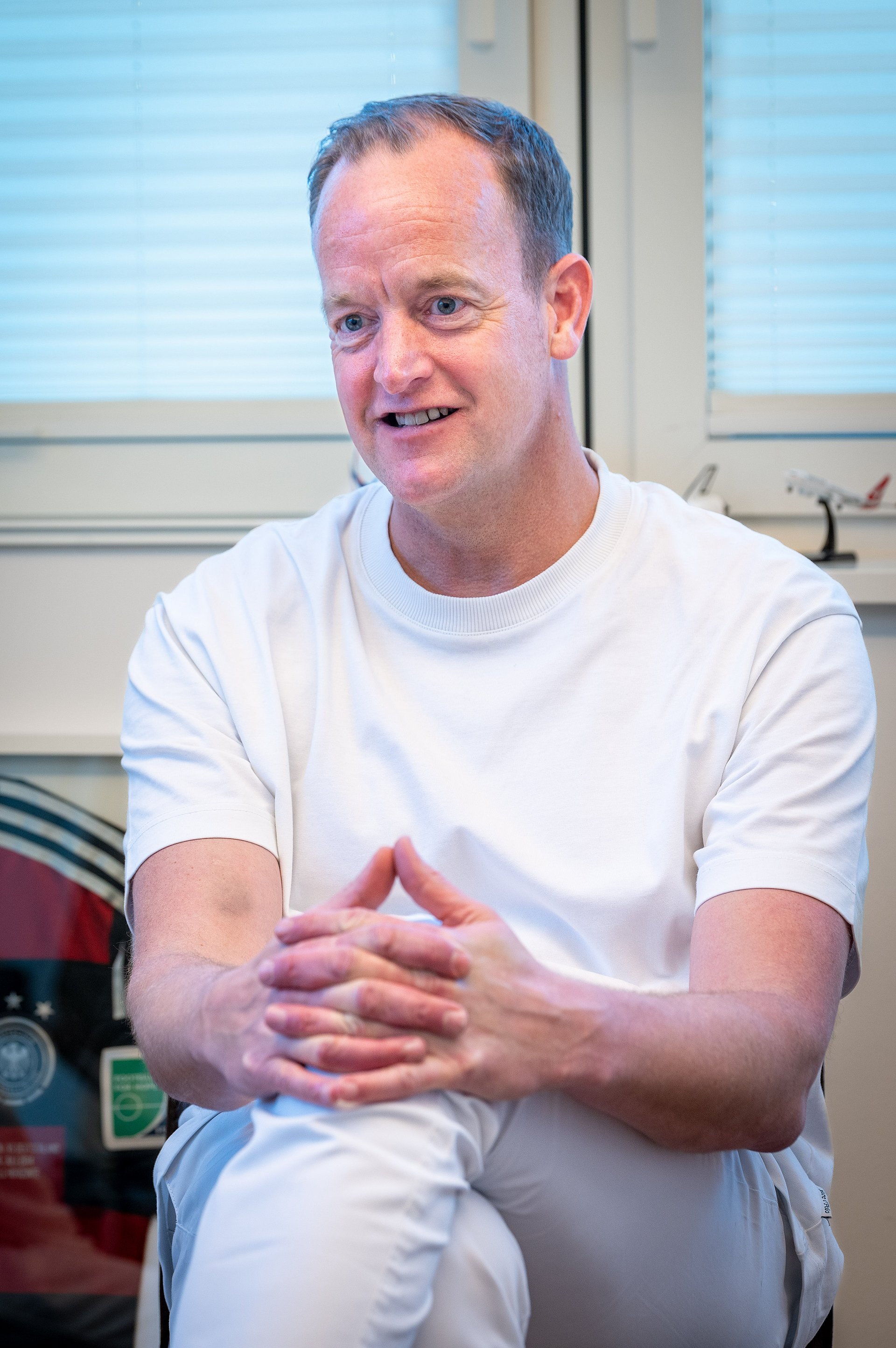 Dr. Jochen Hahne 