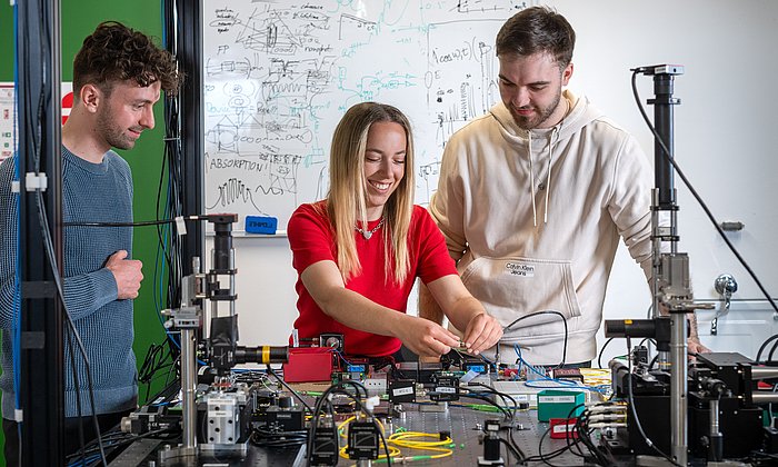 Students working in the student club PushQuantum. 