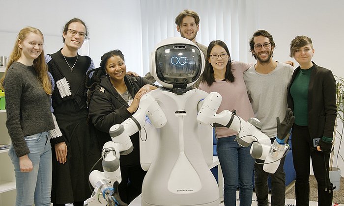 Students of the “Responsible Robotics” team together with the assistant robot MIRMI at the Project Weeks 2023.