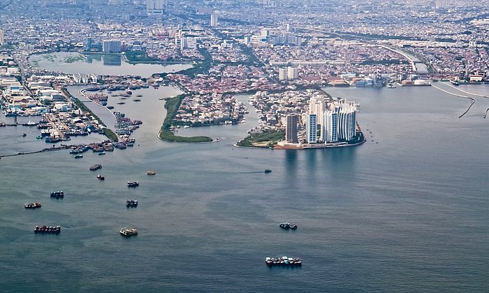 Coastal megacities such as Jakarta are particularly affected by land subsidence and the simultaneous rise in sea level.