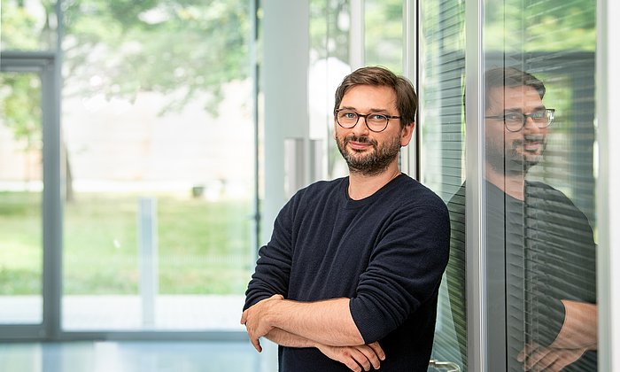Prof. Lukas Heinrich 