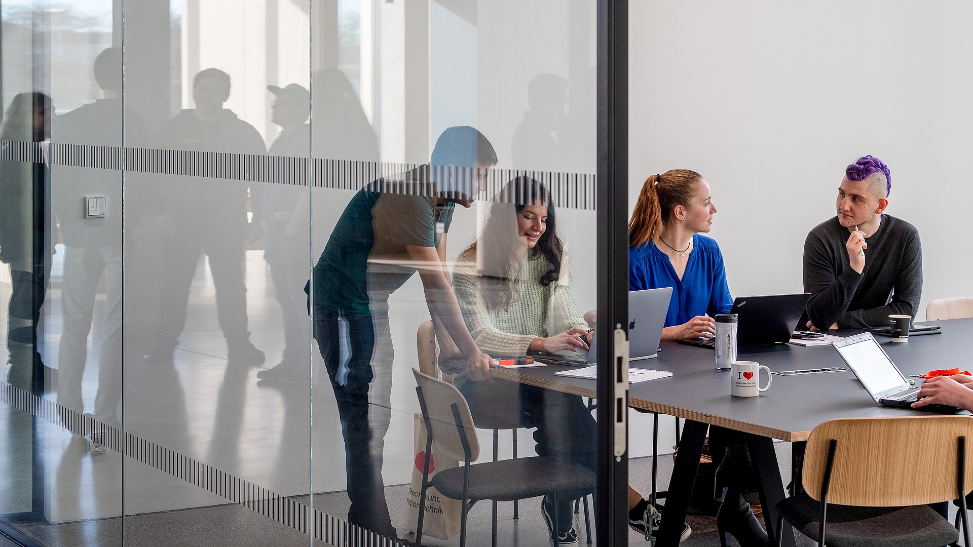 Group work in a class of electrical engineering and information technology students