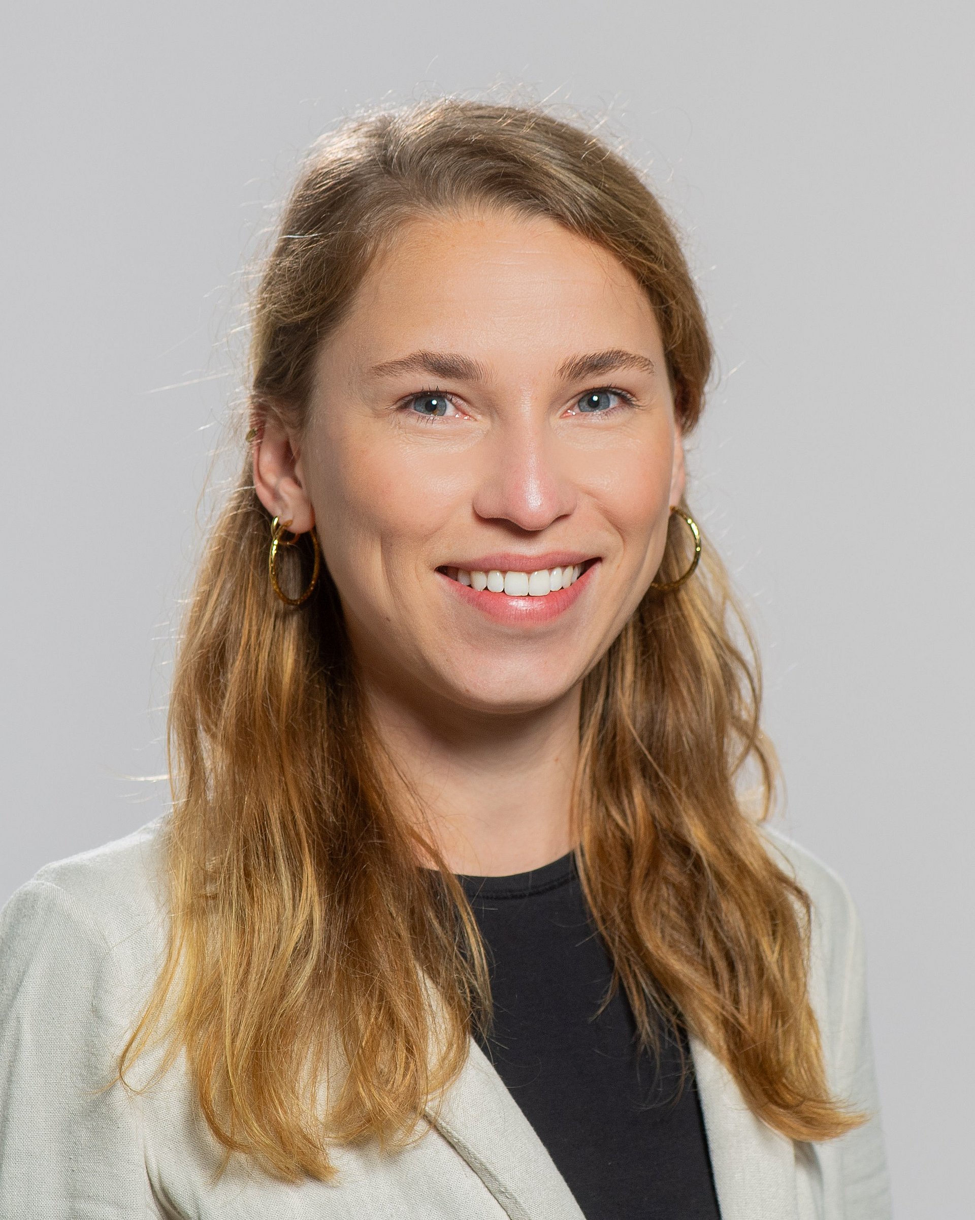 Valerie Holzner