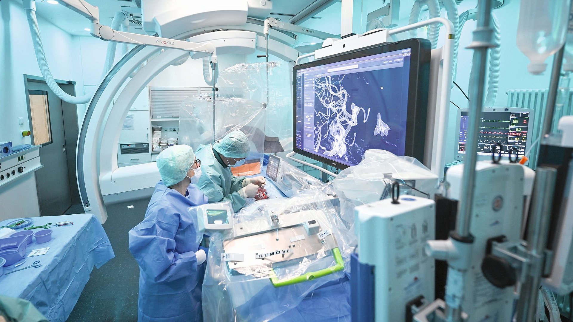 A modern operating room at the Klinikum rechts der Isar in Munich