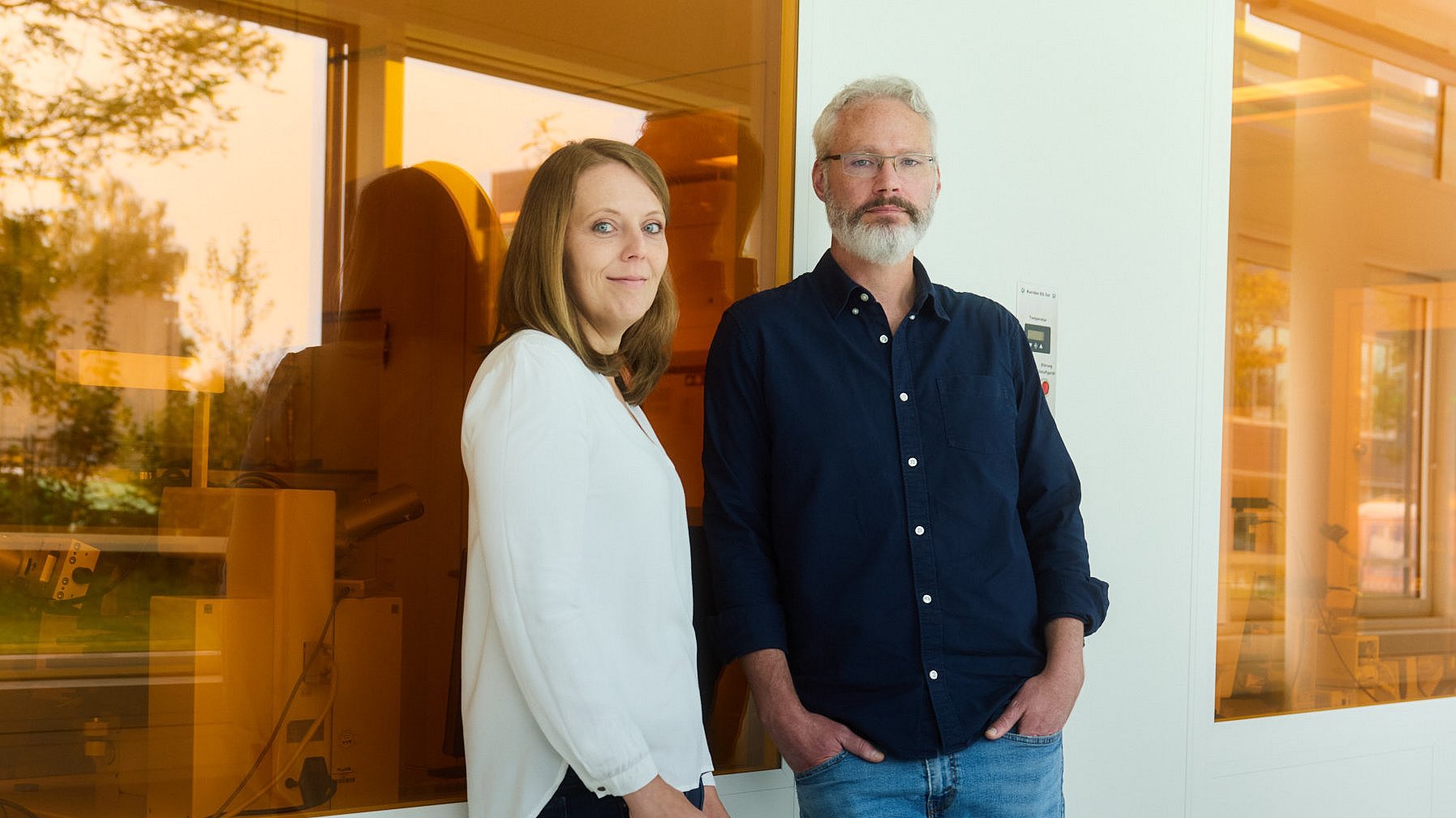  Johanna Eichhorn and Ian Sharp are researching new materials for the energy transition.