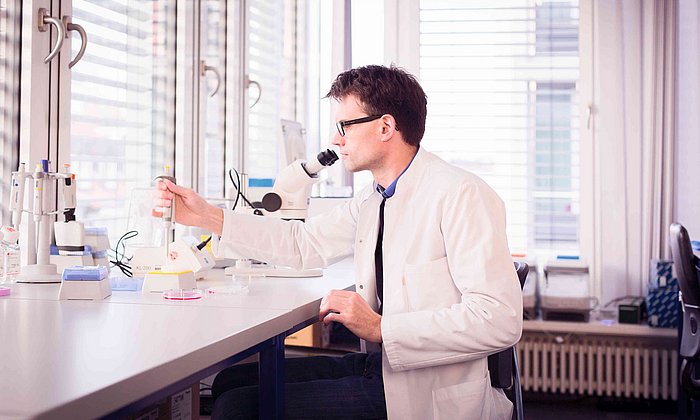 Professor Thomas Korn in the lab.
