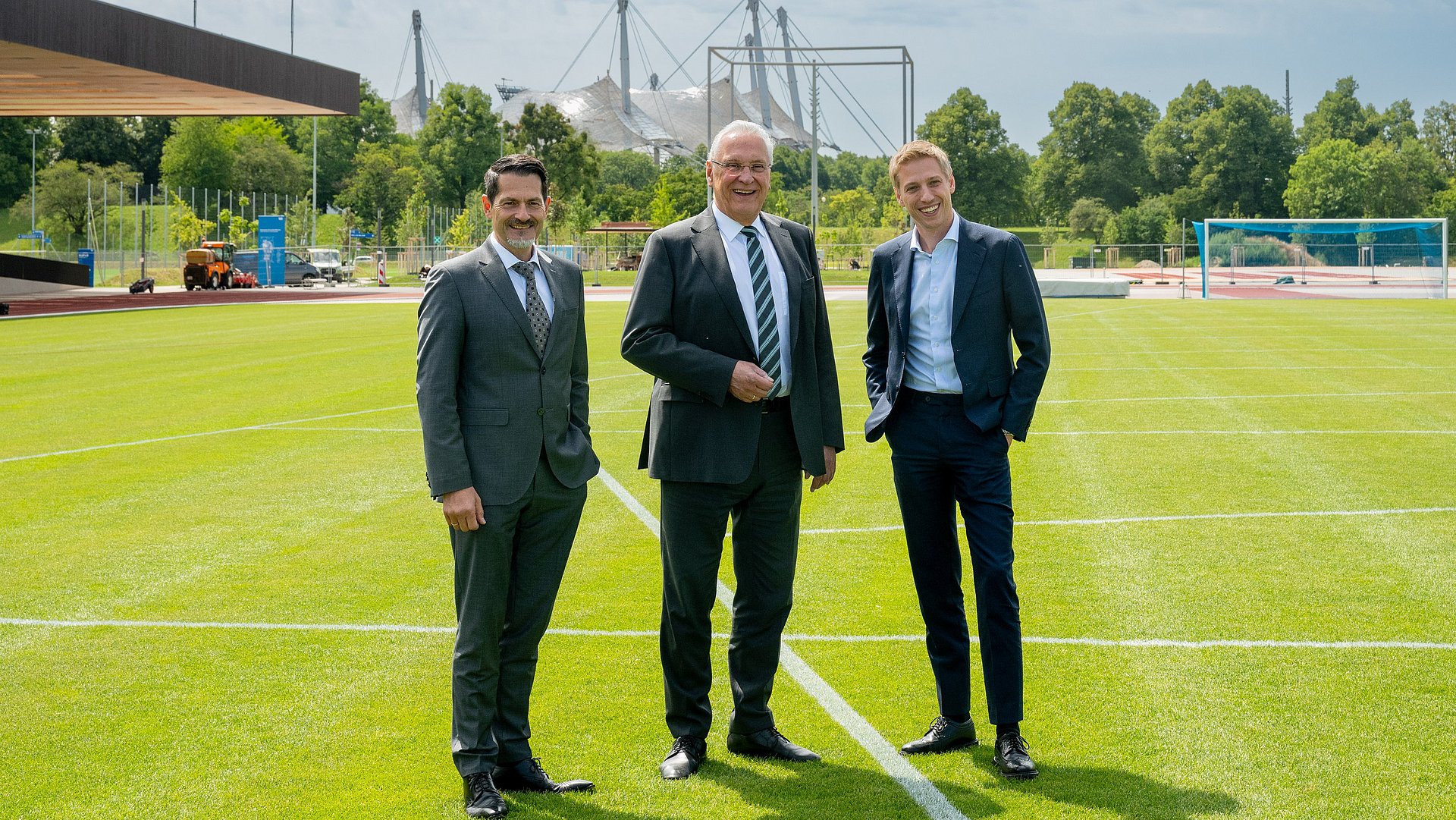 TUM President Thomas F. Hofmann, Bavaria’s Minister of the Interior and Sports Joachim Herrmann, and Munich’s mayor Dominik Krause (from left)