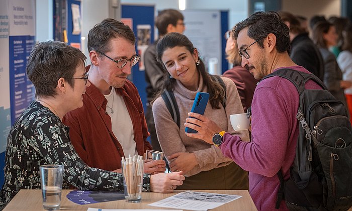 Four people talking at the opening of the TUM Public Science Lab