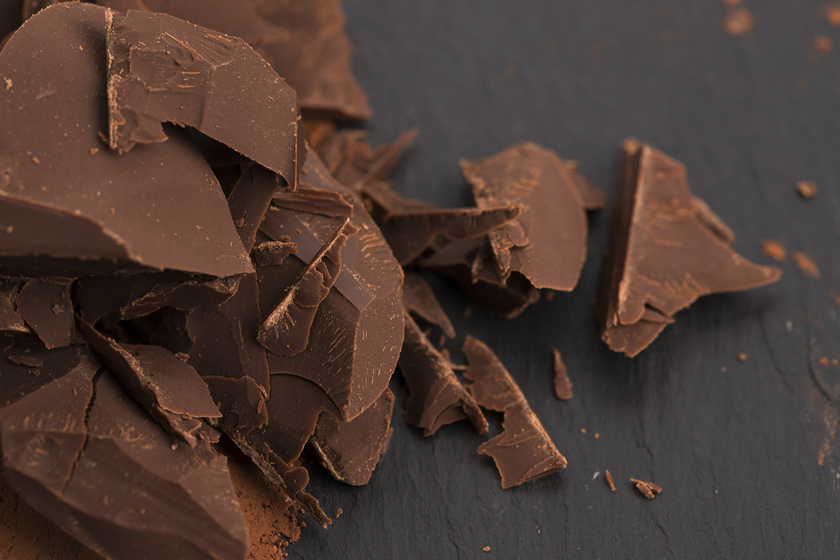 Wissenschaftler der TUM konnten erstmals klären, wie bei der Herstellung von Schokolade die Zutaten auf molekularer Ebene miteinander interagieren. (Foto: Joanna Wnuk/ Fotolia)