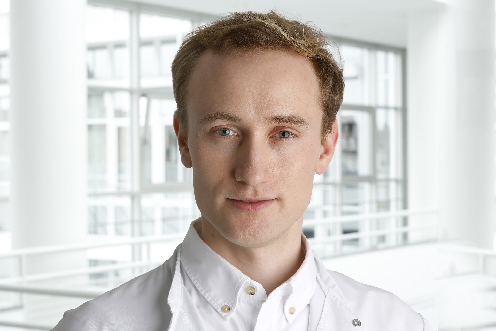 Dr. Nils Krüger